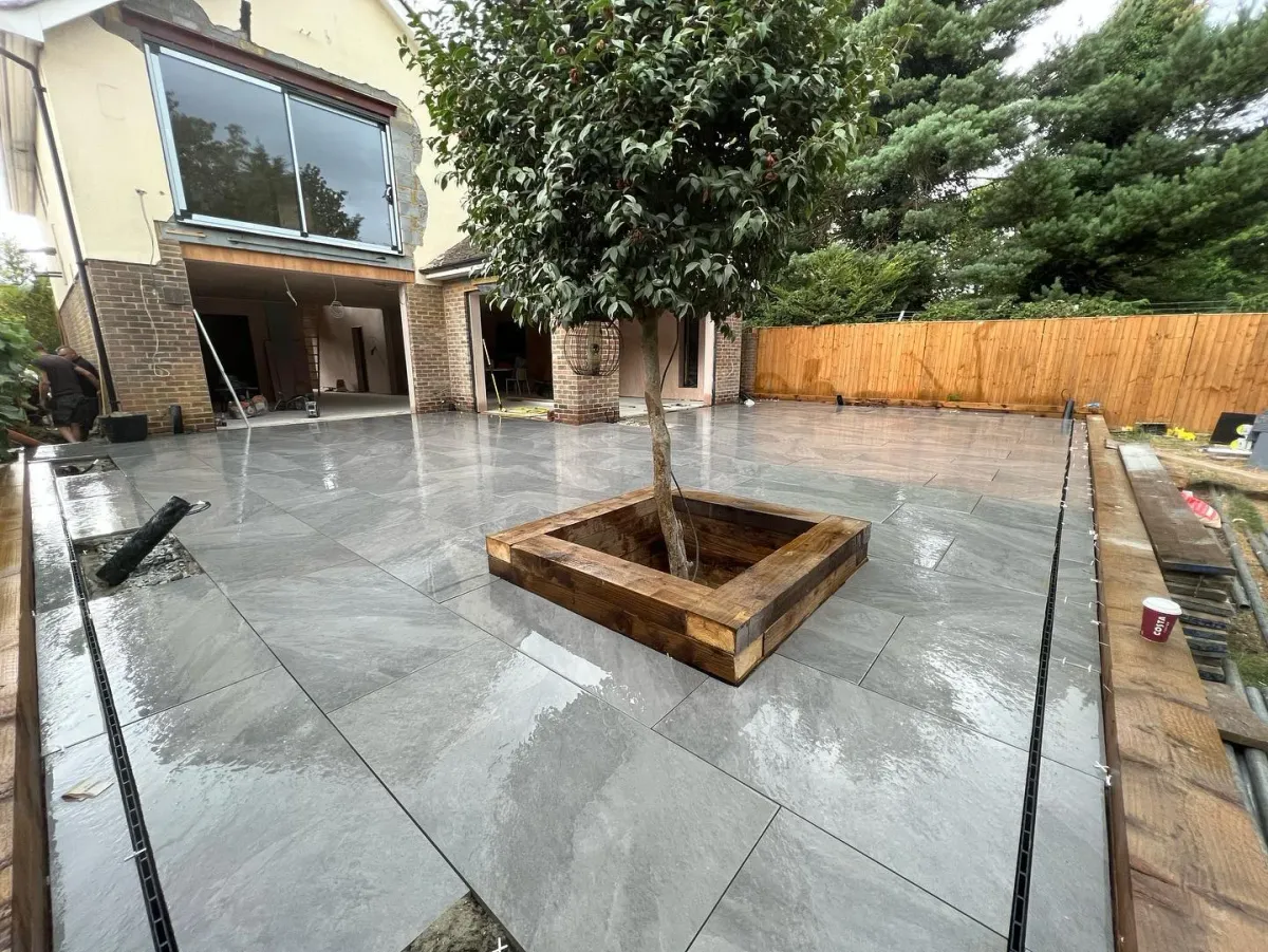 Patios 9