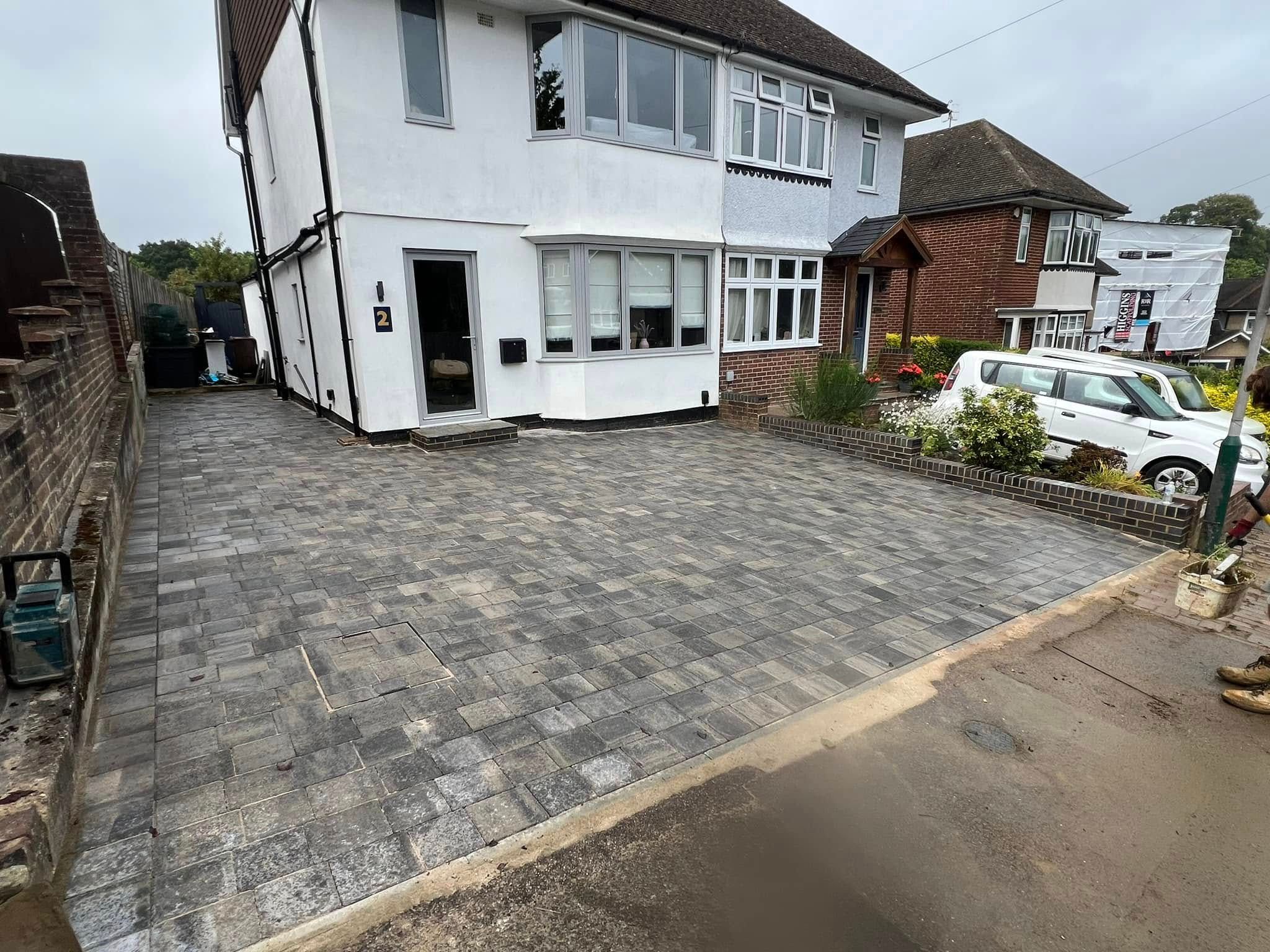 Block Paving vs Resin Bound Driveways in Kent: Which One Is Right for Your Home?
