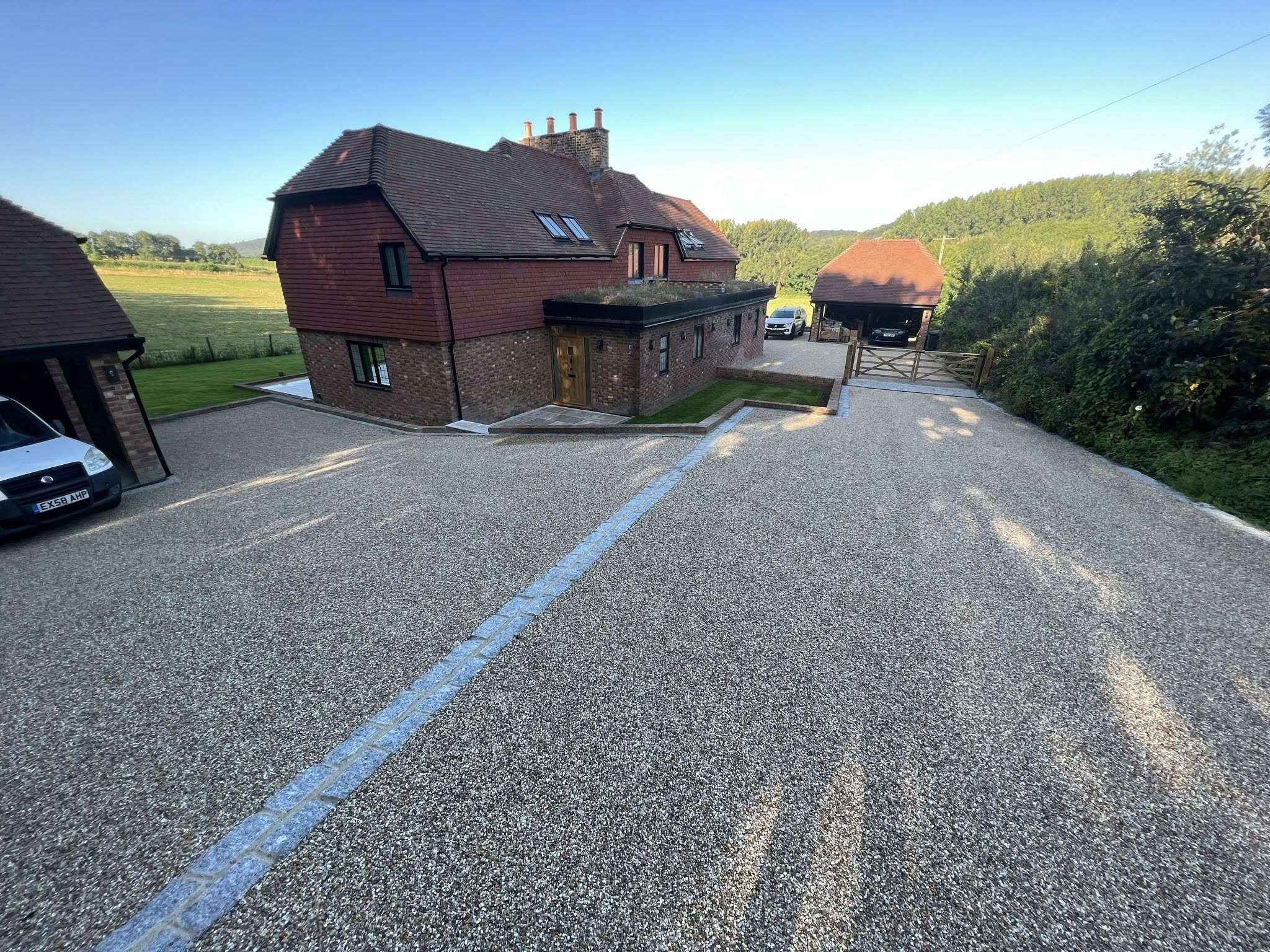 Resin Bound Driveways in Kent: Everything You Need to Know Before You Commission